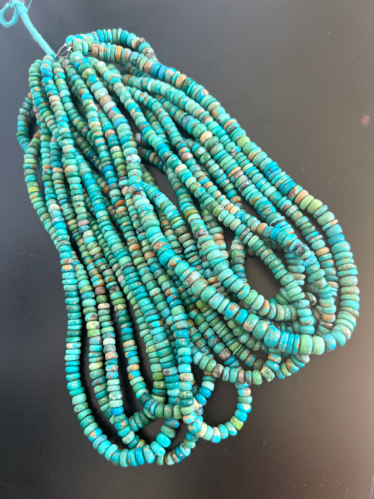 Fil de rondelles de Turquoise du Mexique