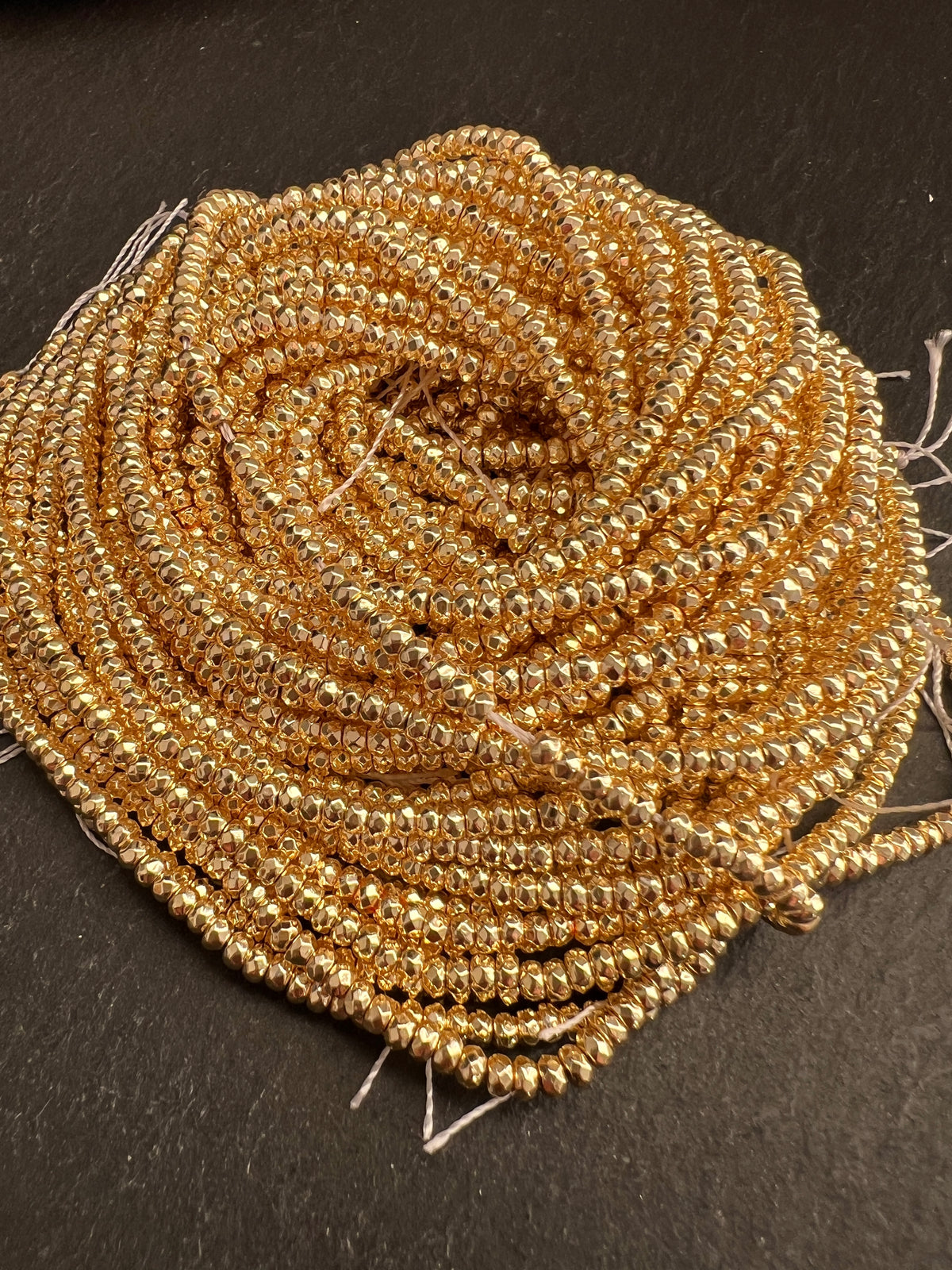 Hématite Facettée 3x2mm Couleur Or