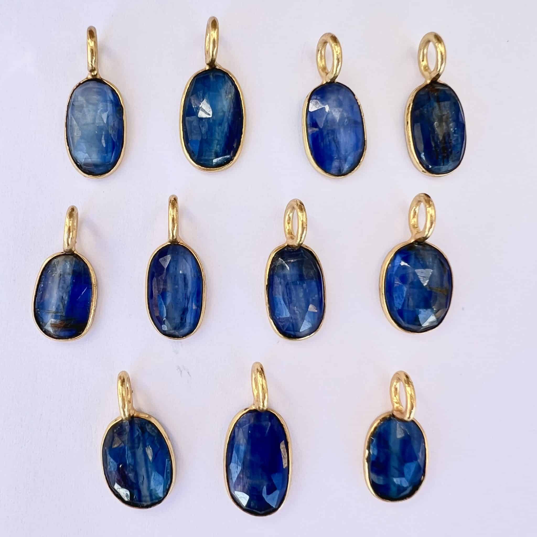 Kyanite Sertie Bleue
