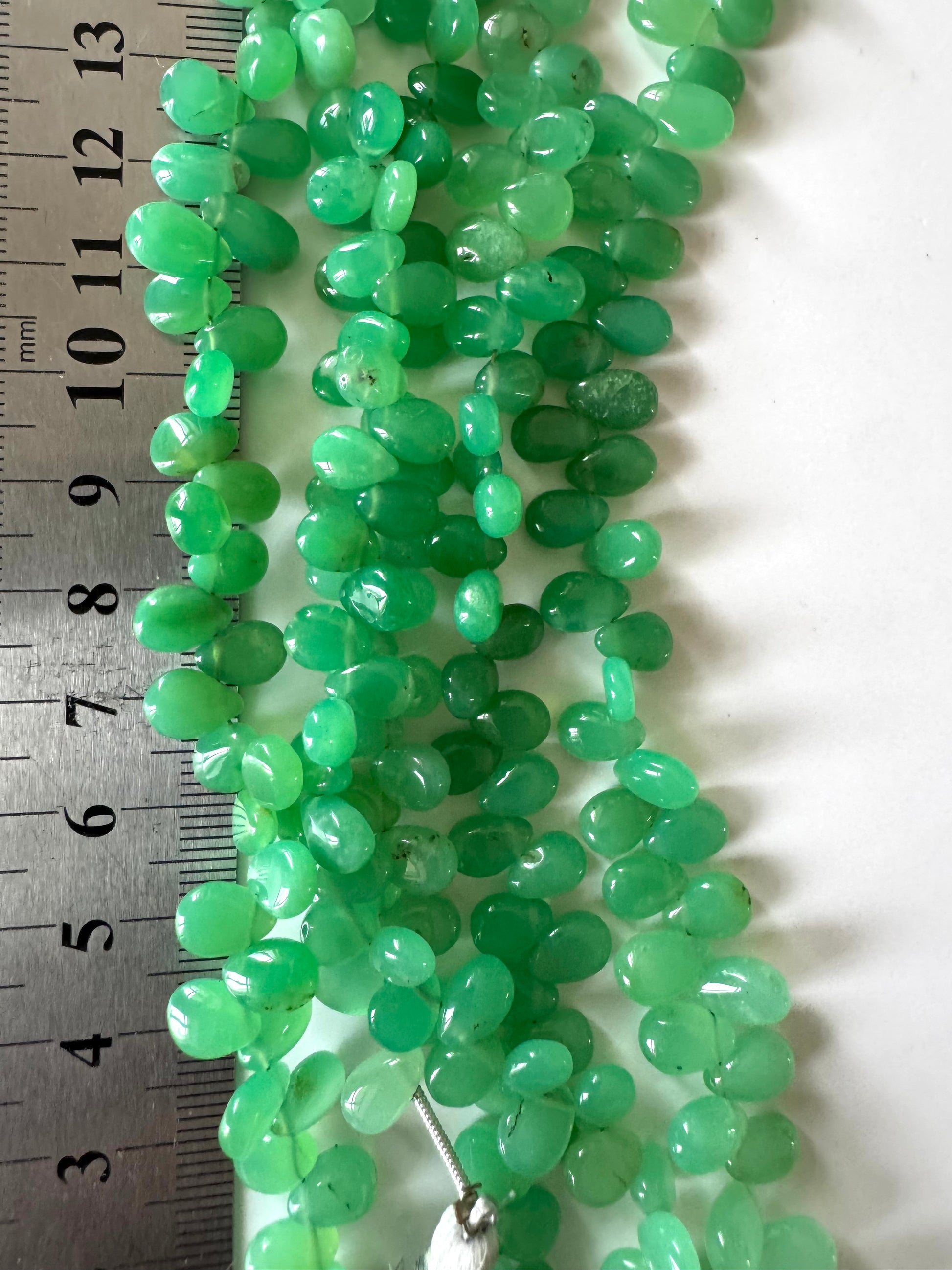 Fil de petites gouttes lisses en Chrysoprase