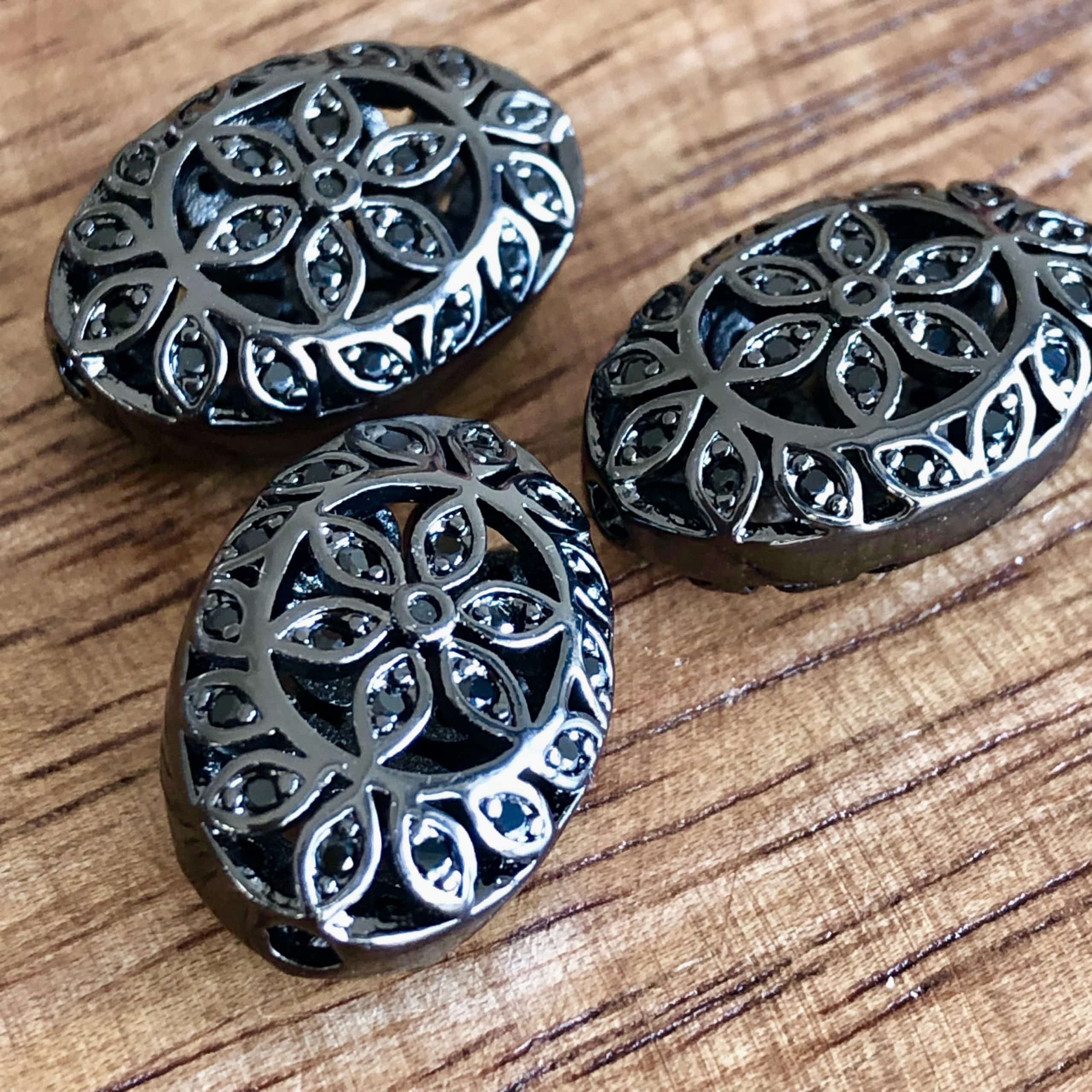 Connecteur Fleur Zircons Noirs