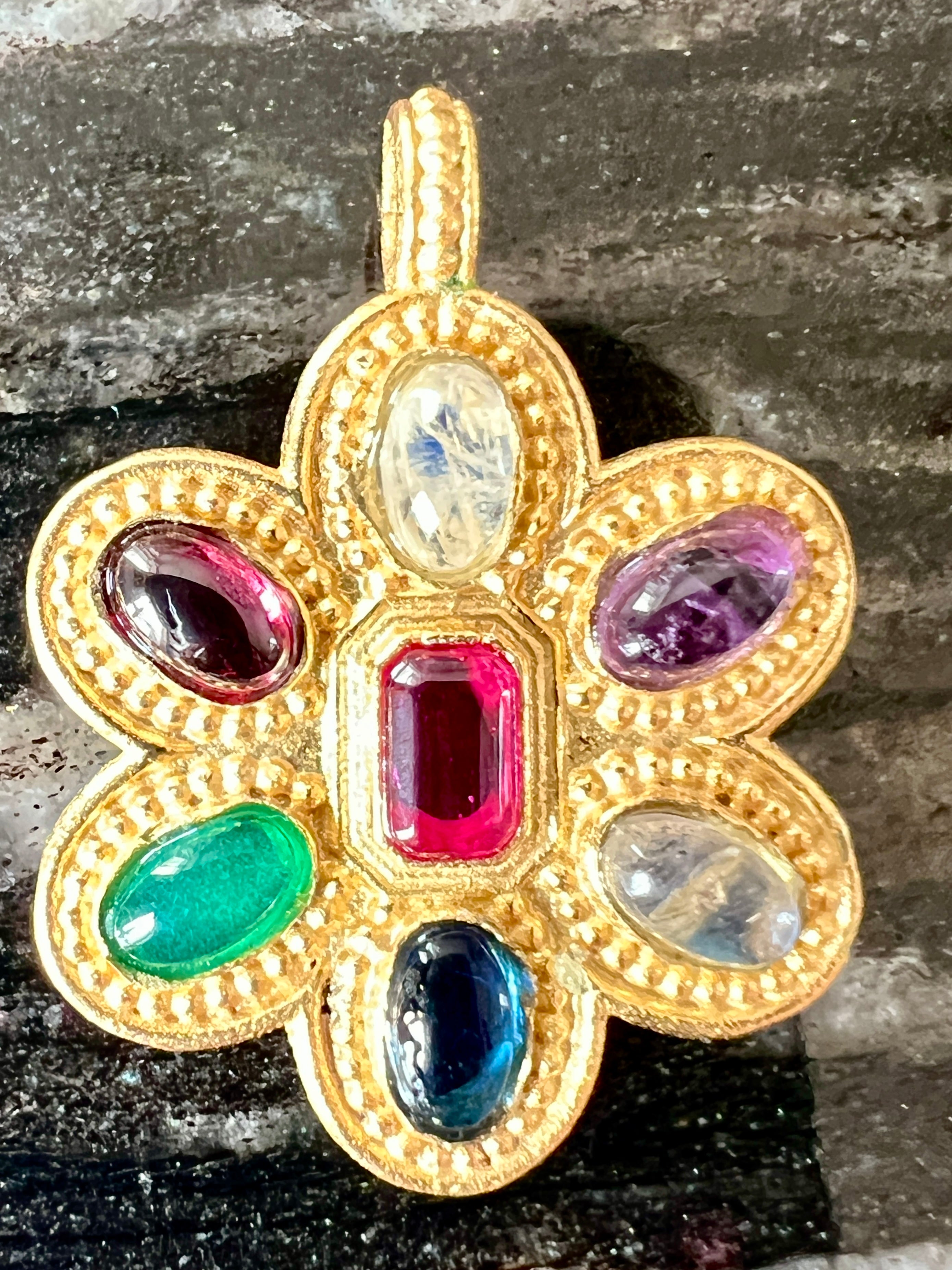 Médailles indiennes fleur