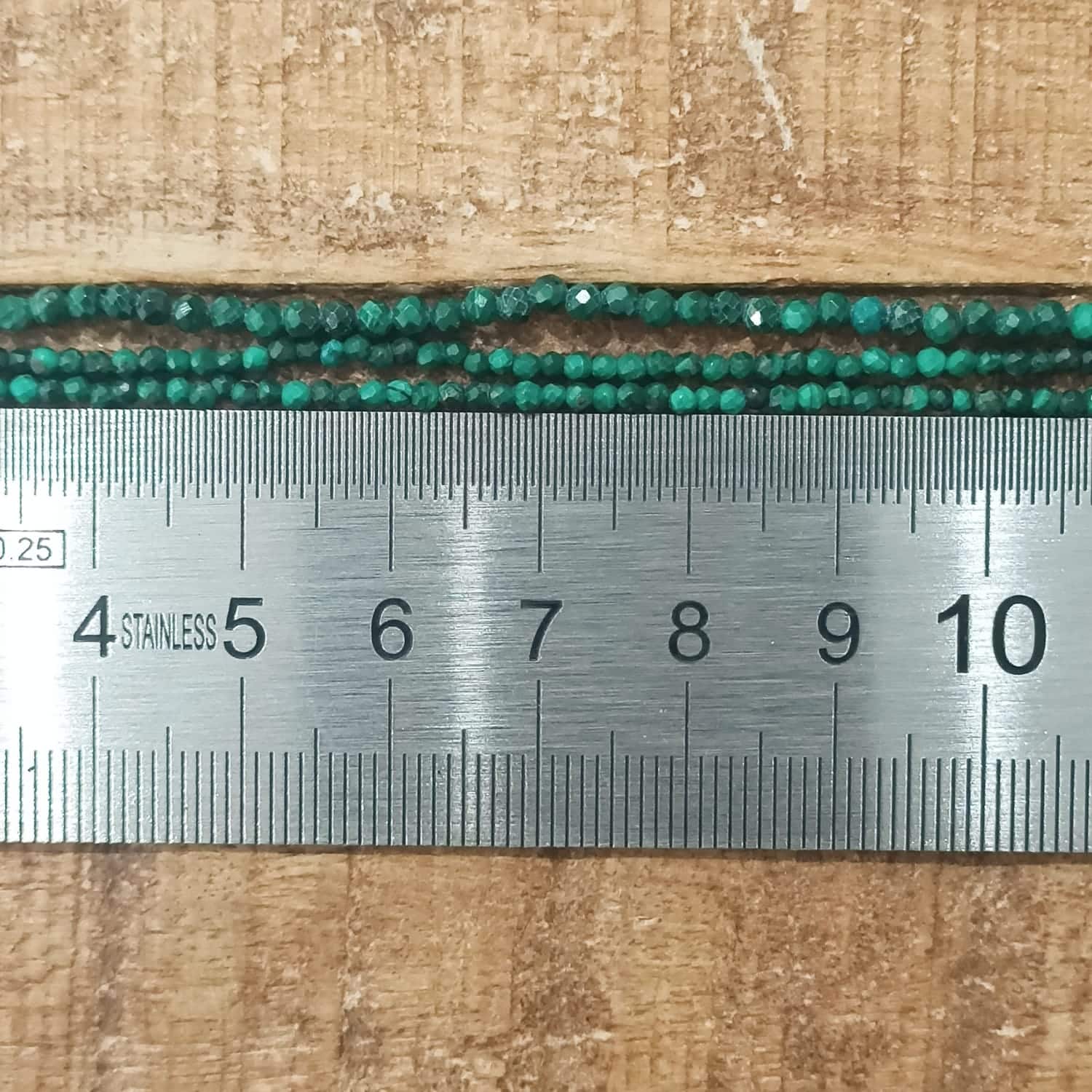 Malachite facettée 2mm 1