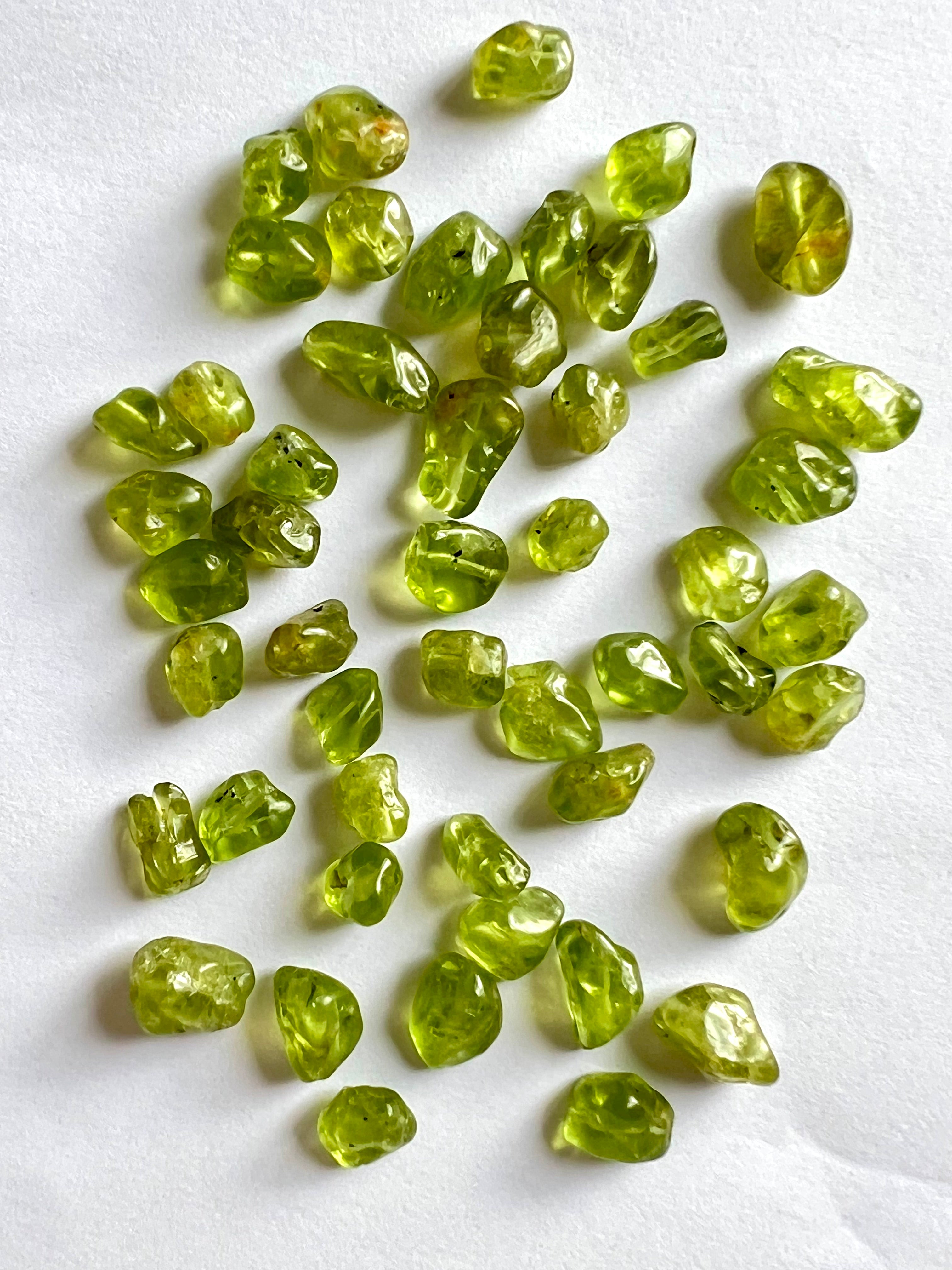 Perle de pépites en Péridot