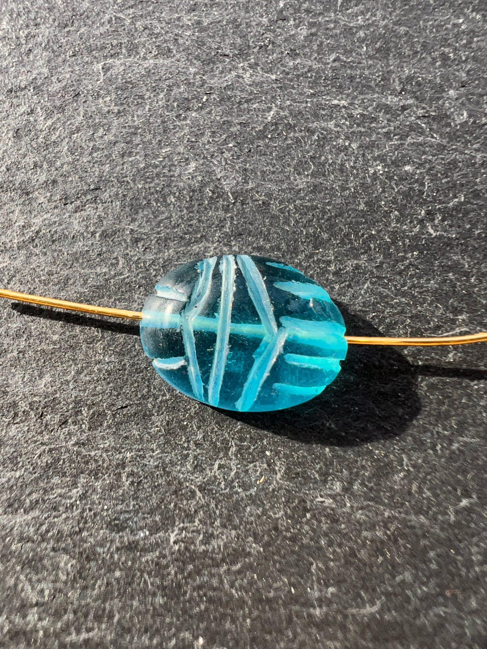Perle scarabée quartz bleu 1