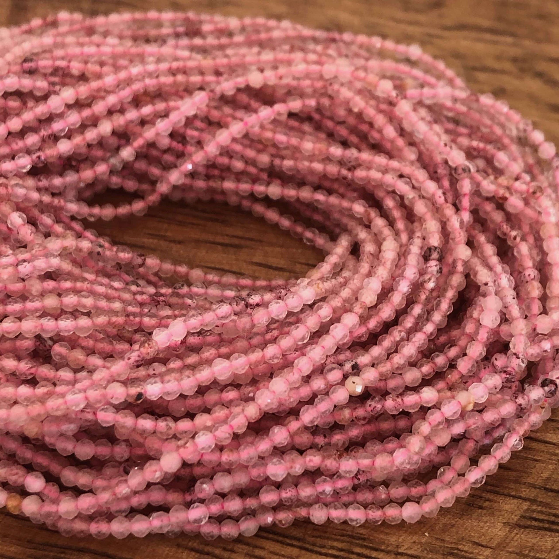 Quartz Fraise Facetté 2mm
