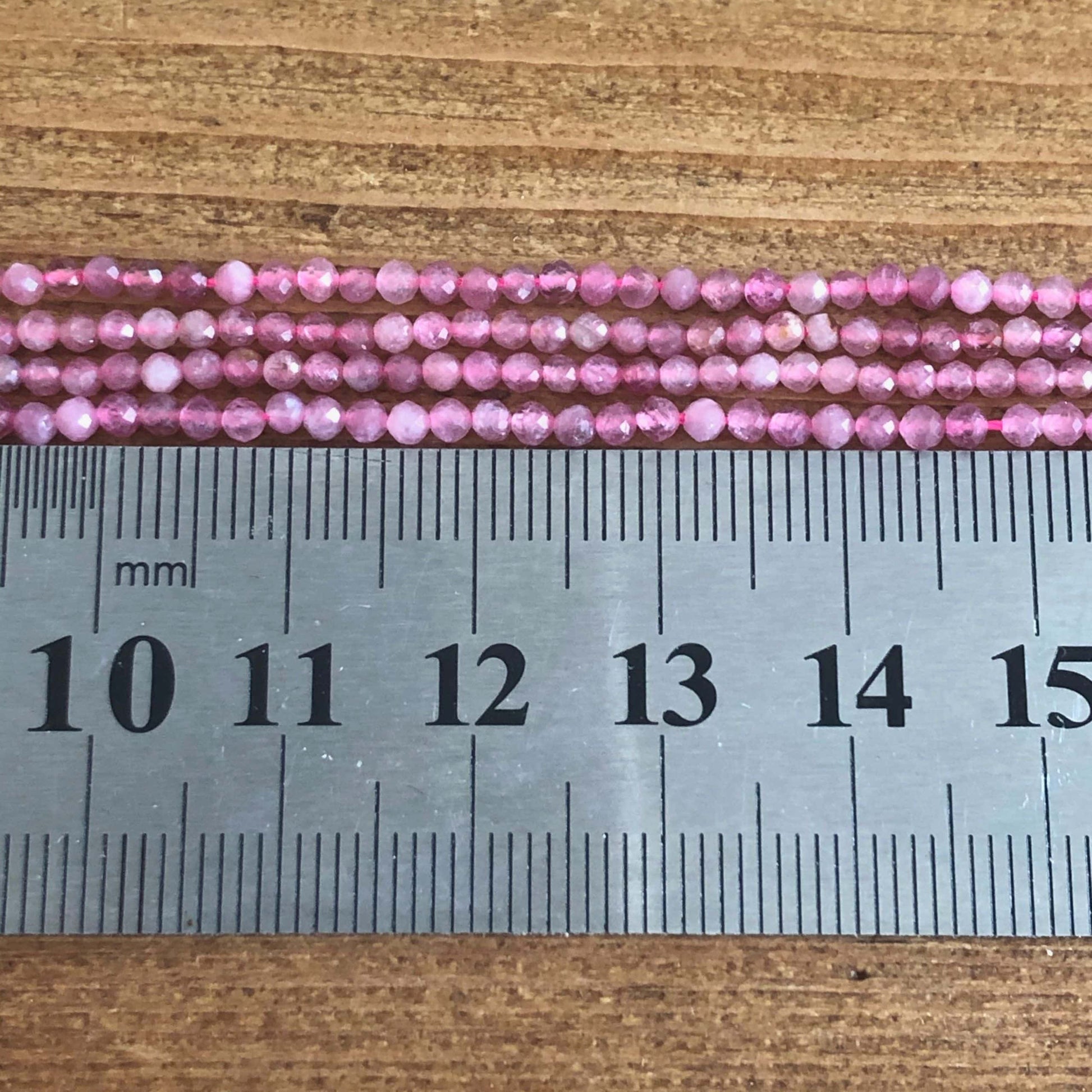 Tourmaline Rose facettée 2mm 1