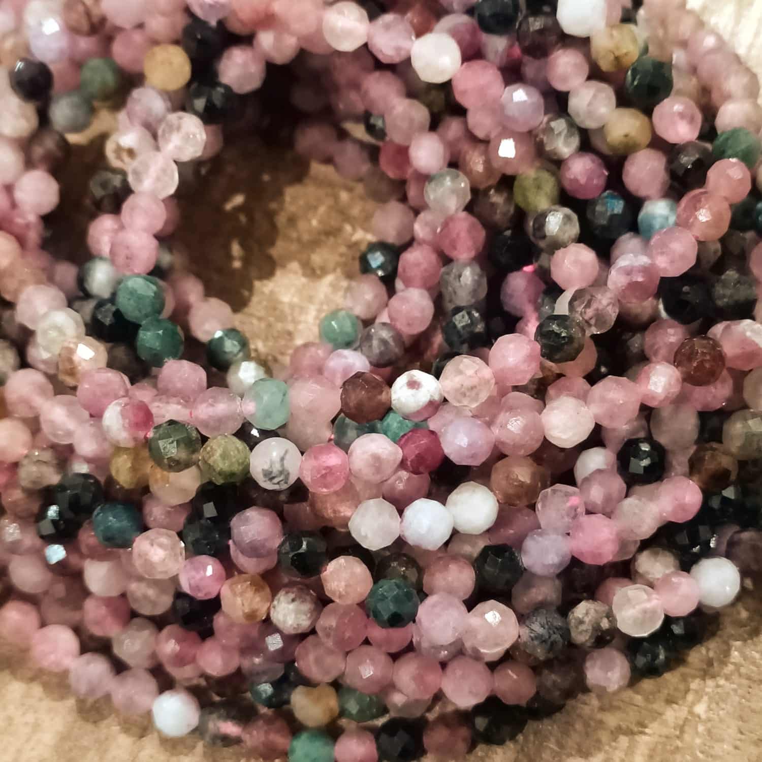 Tourmaline facettes 4mm