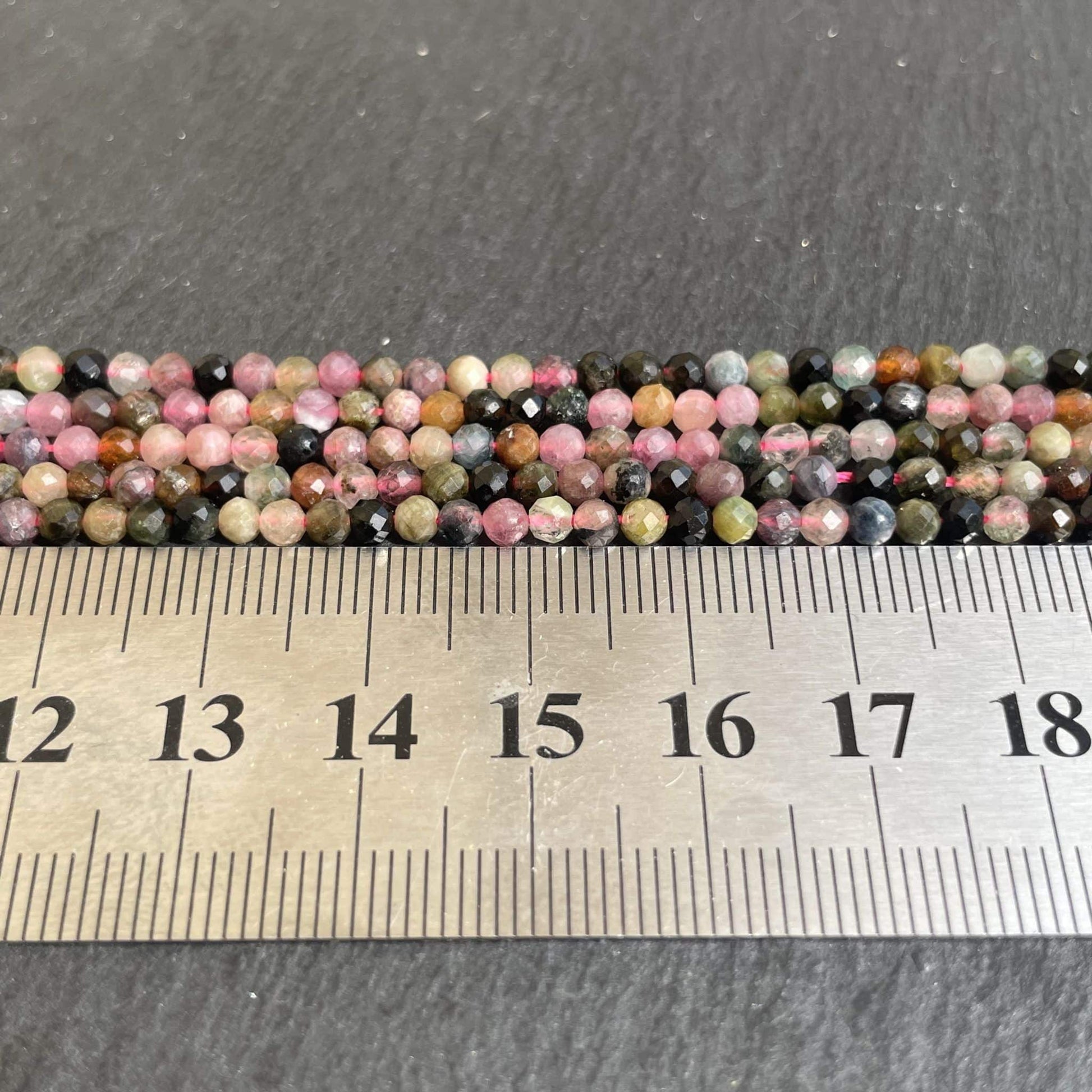 Tourmaline multicolore facettée AA 3mm