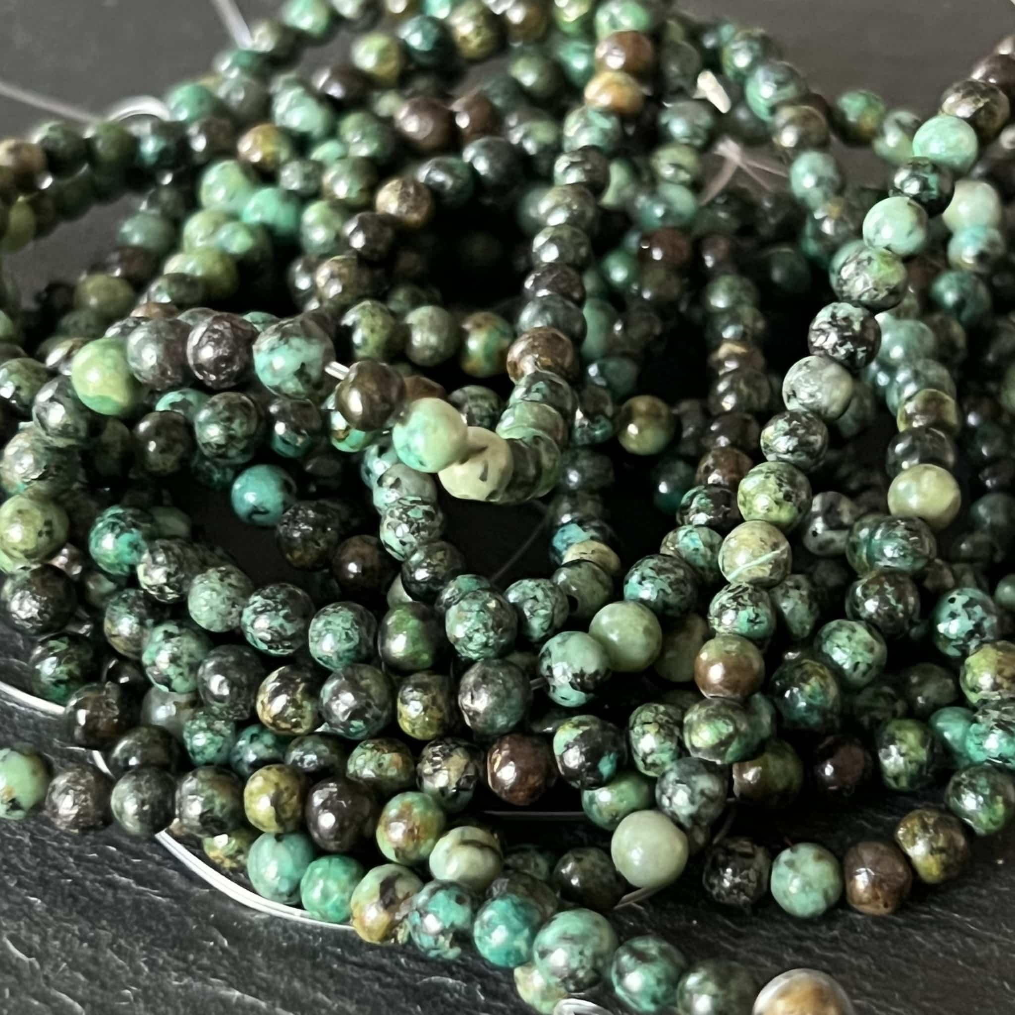 Turquoise africaine ronde 4mm 2