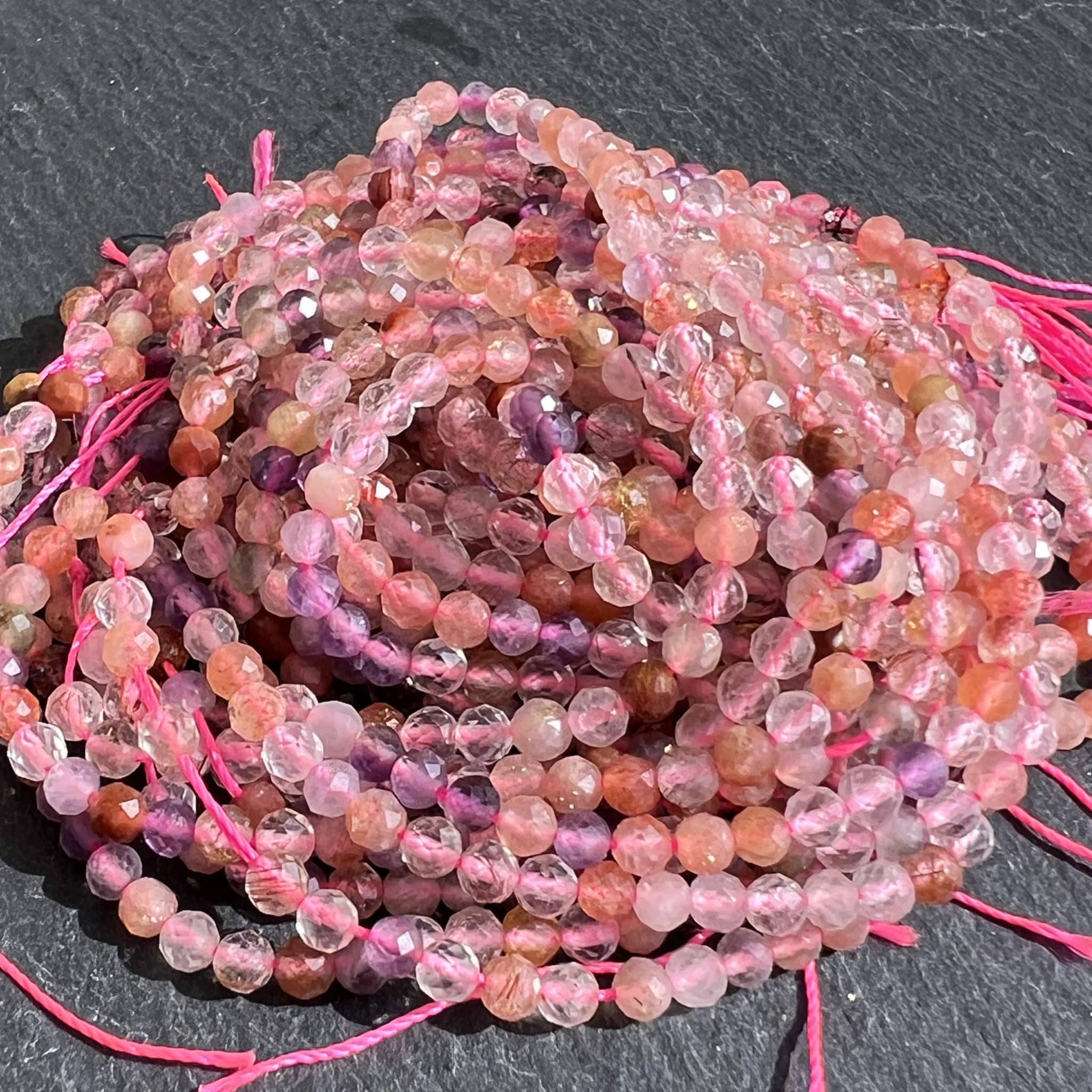 Quartz Fraise facetté 3mm (2)