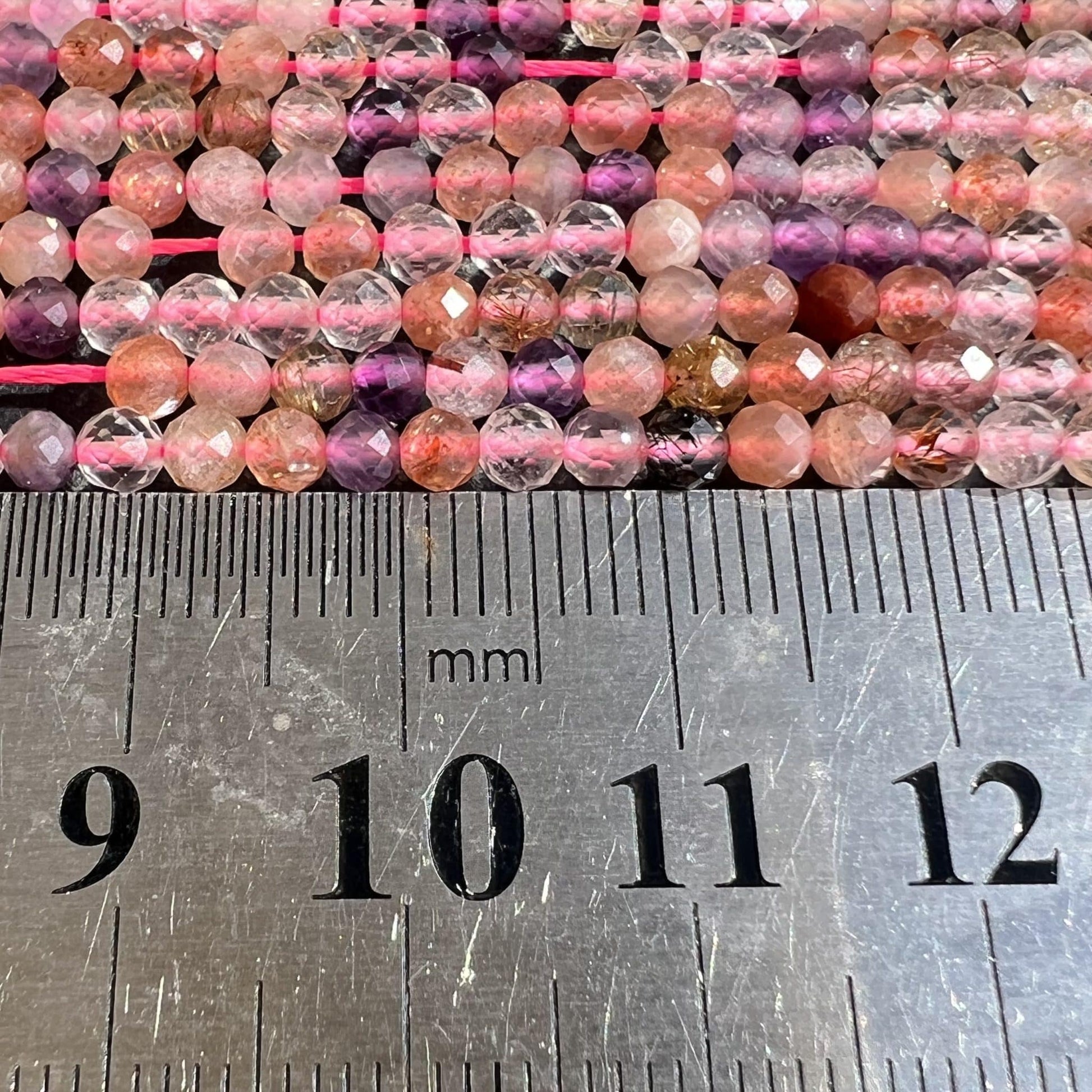 Quartz Fraise facetté 3mm (2)