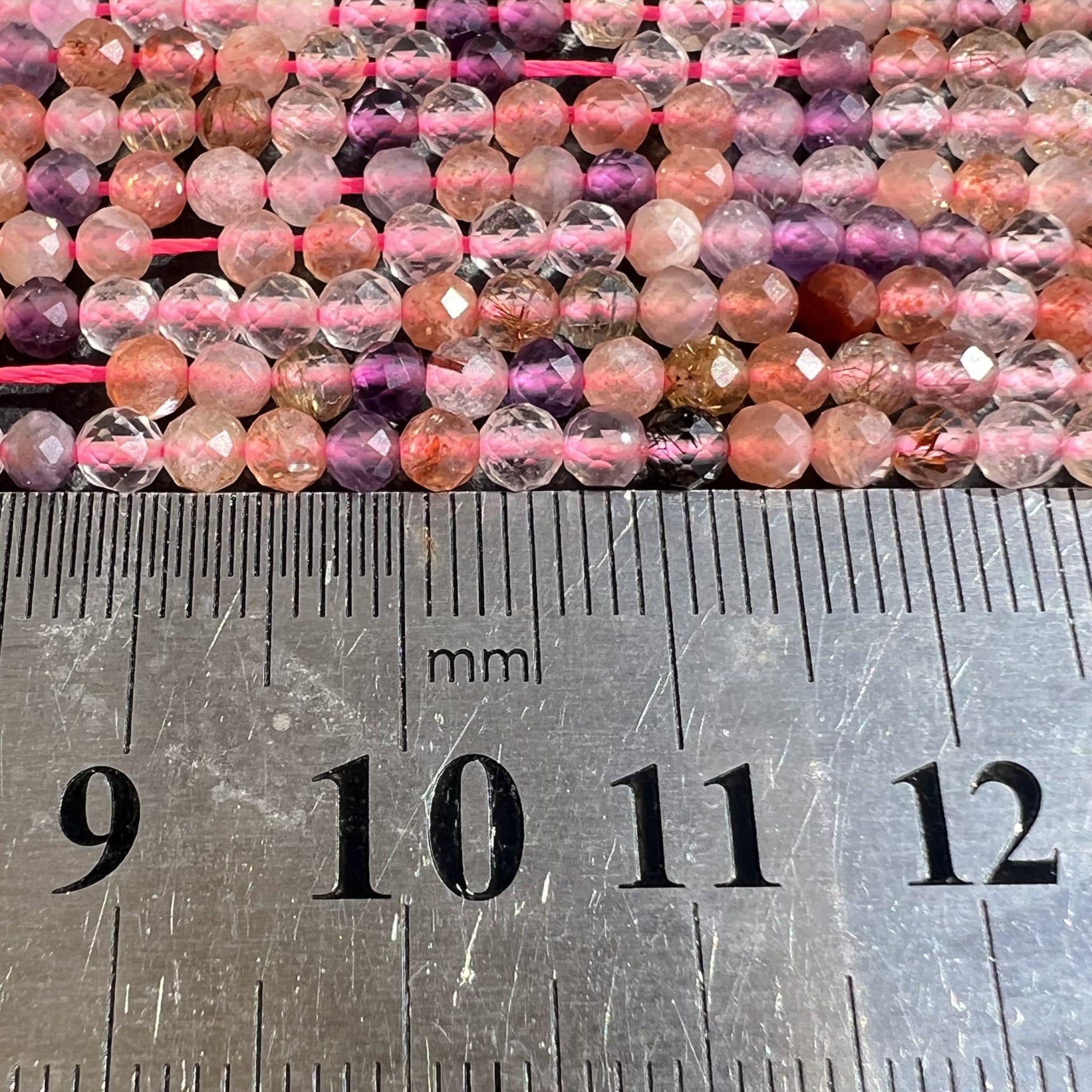 Quartz Fraise facetté 3mm (2)