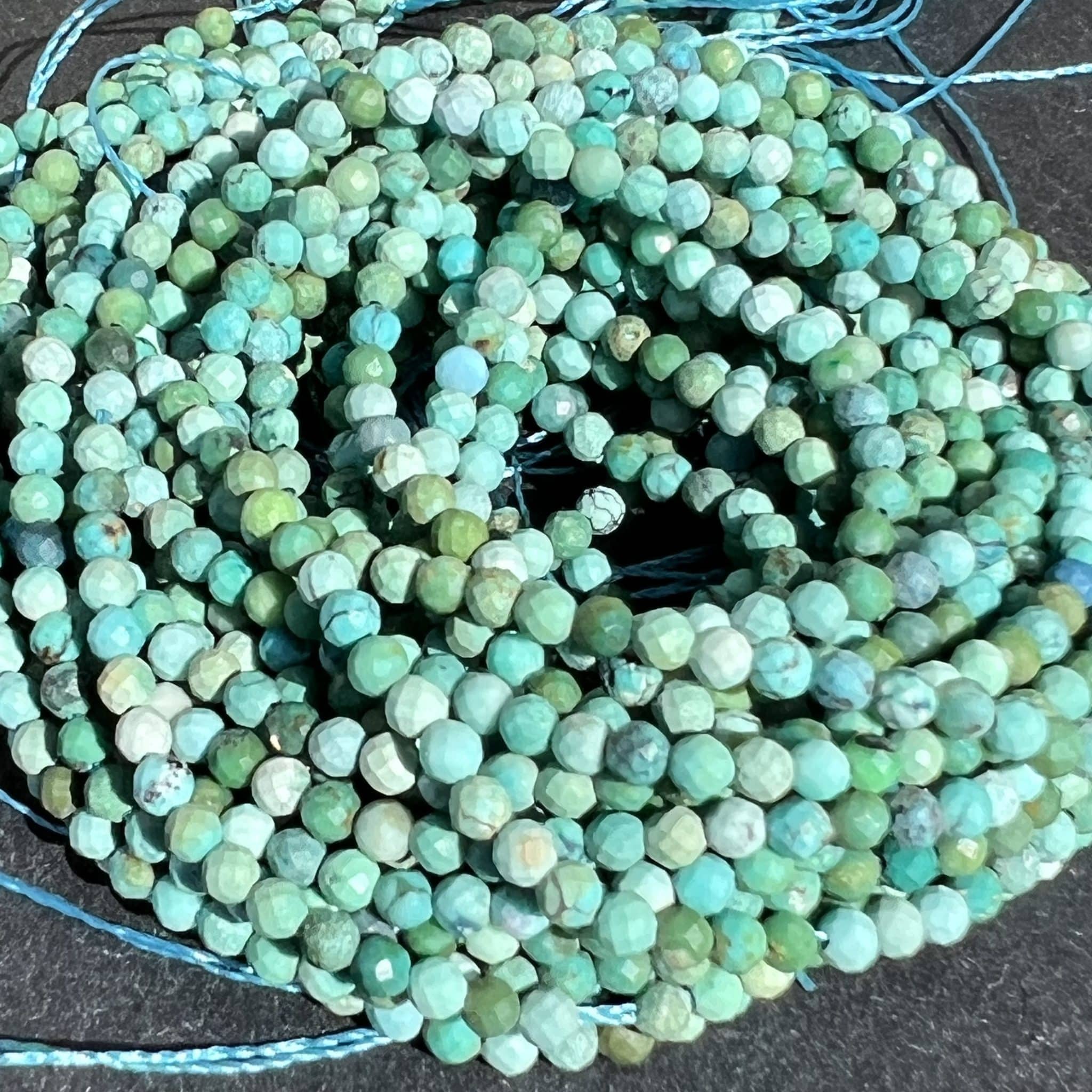 Turquoise naturelle 2mm (N°2)