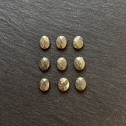 Pierre ovale en pyrite facettée