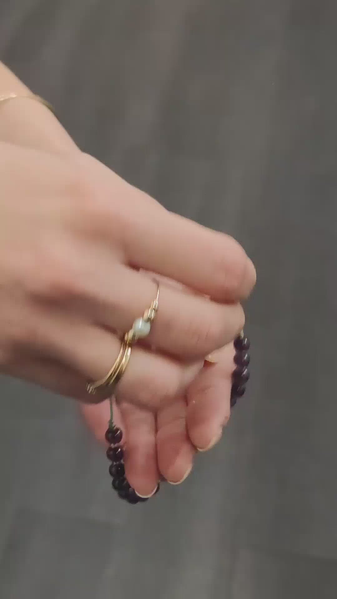 Charger la vidéo : Tuto pour créer un fermoir en macramé DIY
